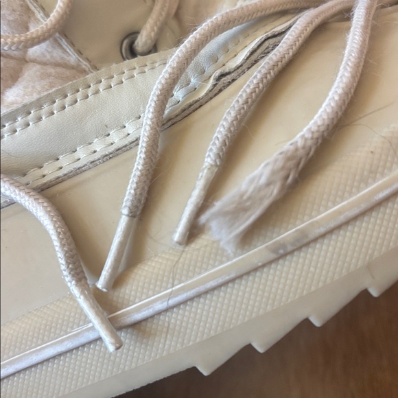 Winter boots - Quilted and lined - to repel water and snow - Picture 8 of 8